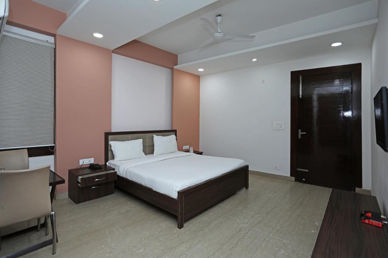 Spot On 61716 Rao Hotel Garhi Harsaru Buitenkant foto