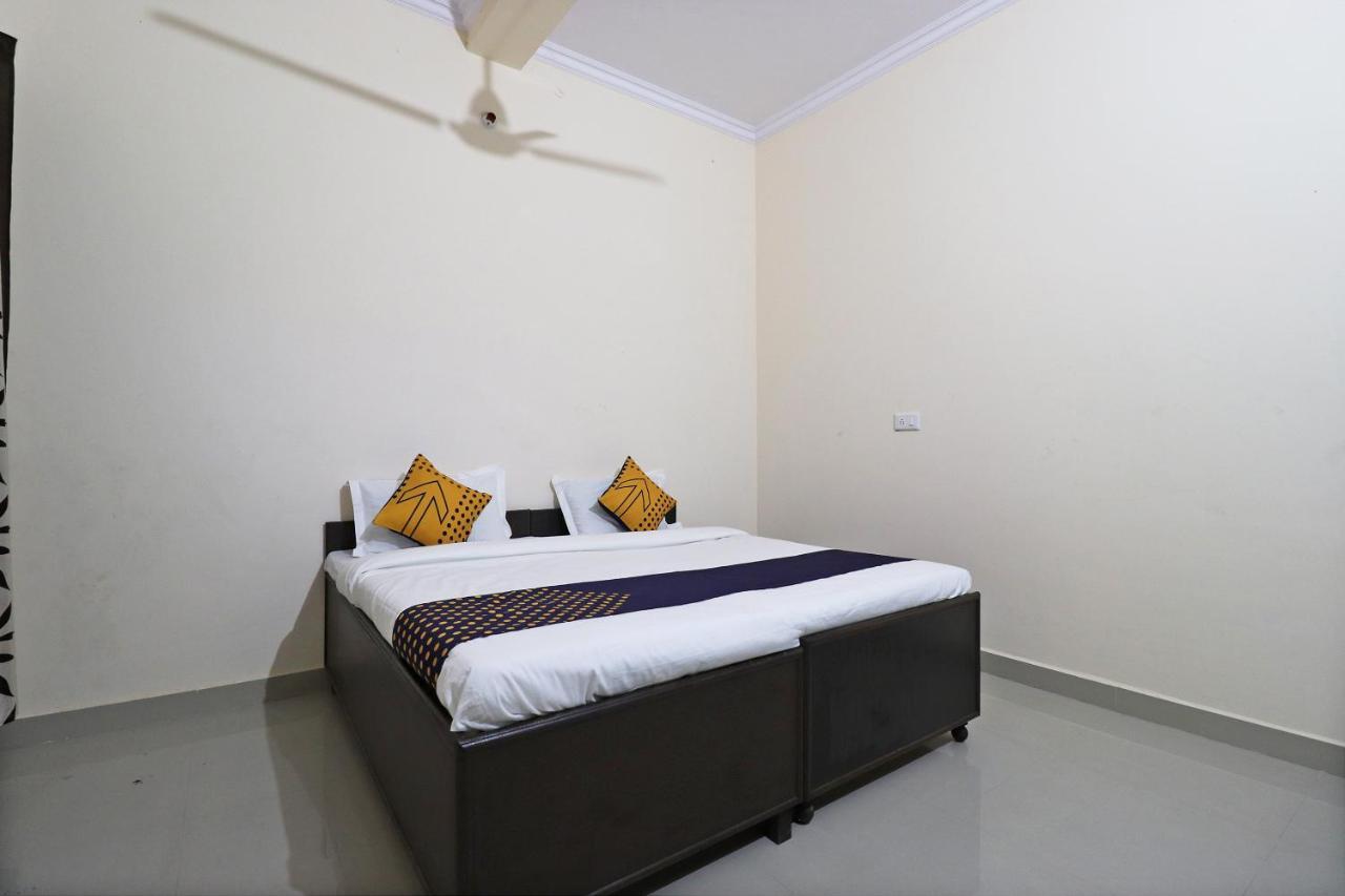 Spot On 61716 Rao Hotel Garhi Harsaru Buitenkant foto