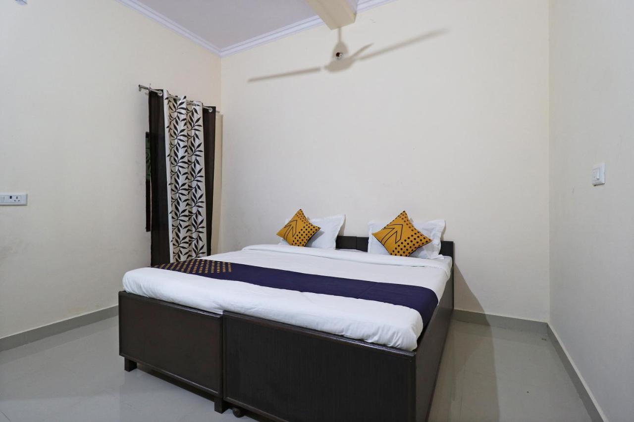 Spot On 61716 Rao Hotel Garhi Harsaru Buitenkant foto