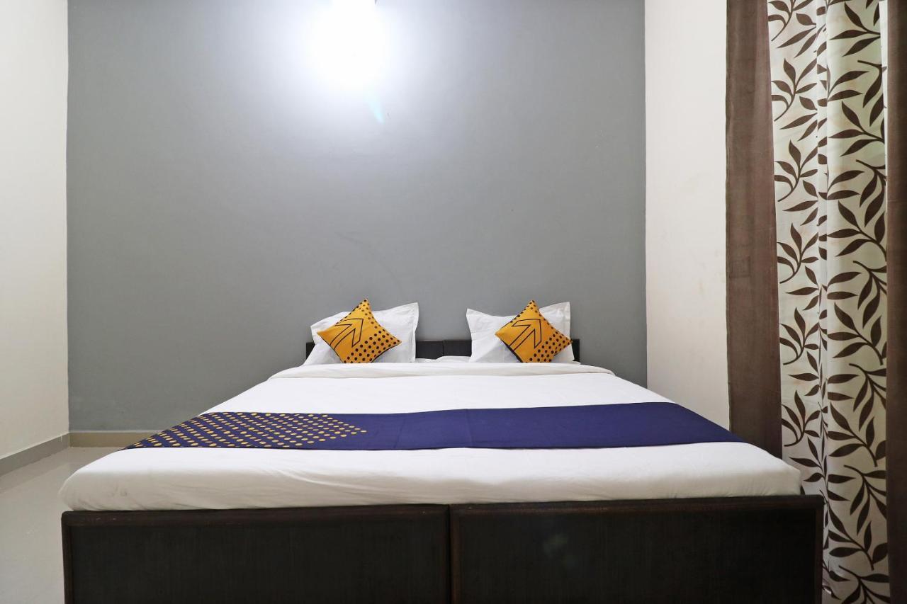 Spot On 61716 Rao Hotel Garhi Harsaru Buitenkant foto